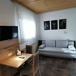 Zur Linde Hotel