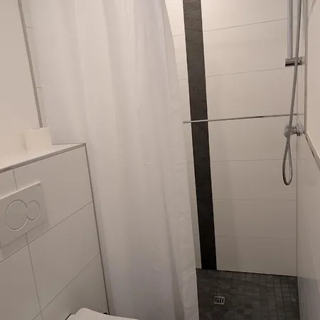 Zur Linde Hotel *